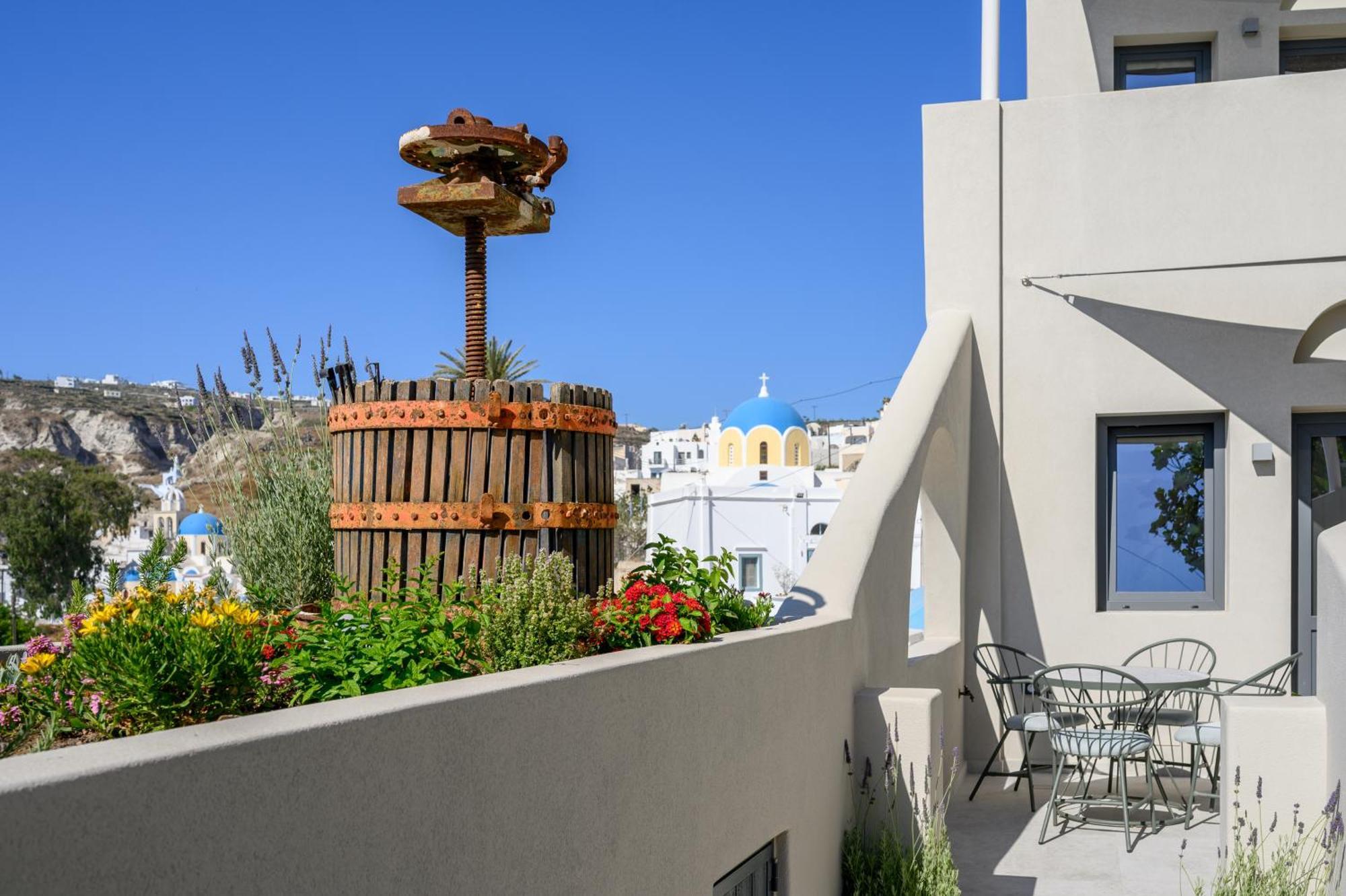 Galaria Serenity Suites Vóthon Exterior foto